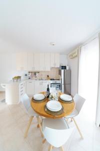 Apartments by the sea Preko, Ugljan - 14985