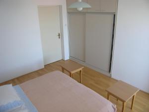 Apartments with a parking space Smokvica Krmpotska, Novi Vinodolski - 14995