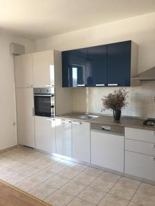 Apartments by the sea Kustici, Pag - 11757