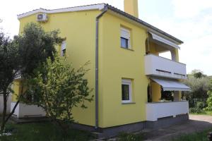 Apartments with parking space Punat, Krk - 15010