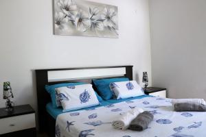 Apartments with parking space Punat, Krk - 15010