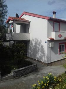 Apartments with a parking space Poljana, Ugljan - 15019