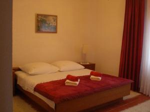 Apartments by the sea Trogir - 15030