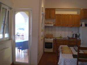 Apartments by the sea Trogir - 15030