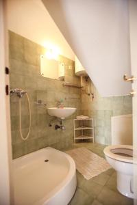 Apartments by the sea Trogir - 15011