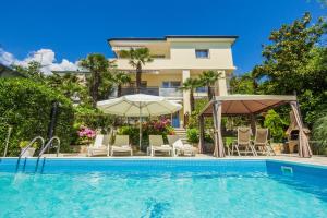 Family friendly apartments with a swimming pool Opatija - Volosko, Opatija - 15071