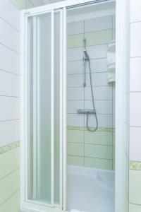 Apartments with a parking space Punat, Krk - 15094