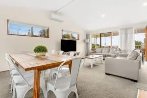 Views on Broadway - Newhaven