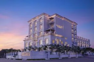 Hotel Hillock Ahmedabad - Uwārsad