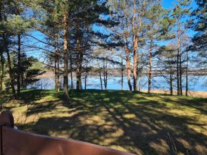 Bajkowy Domek Nad Samym Jeziorem