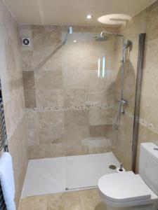 Spacious Ski Chalet In Traditional French Village, sleeps 8, Four Star with fibre broadband