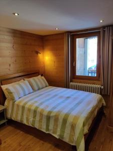 Chalets Spacious Ski Chalet In Traditional French Village, sleeps 8, Four Star with fibre broadband : photos des chambres