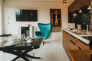 Świerkowy 14 Dolina Szczęścia Apart Invest