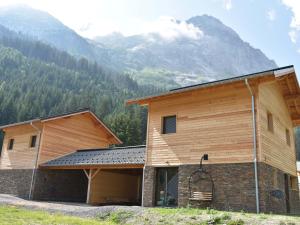 Chalets Chalet Pralognan-la-Vanoise, 4 pieces, 8 personnes - FR-1-464-188 : photos des chambres