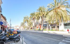 Amazing Apartment In Cannes With Wifi