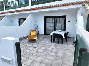 Sunny Holidays in Casa Familiar Playa La Arena