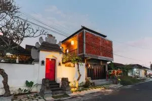 Rumah Paros & Gallery - 苏卡瓦提