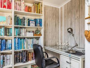 Charming Family Home and Garden Close To The Beach - Pass the Keys