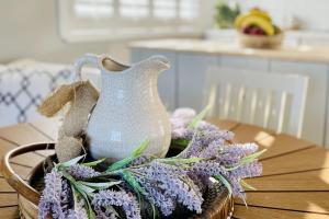 Wavecrest Holiday Cottage by Trident Holiday Homes