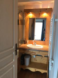 Appartements Bel appartement en residence avec piscine : photos des chambres