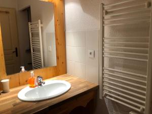 Appartements Bel appartement en residence avec piscine : photos des chambres