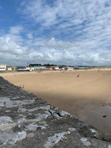 Phoenix caravan hire, Trecco bay