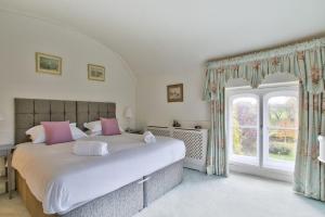 Fawley Court by Group Retreats