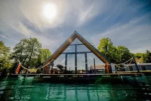 Domek na Wodzie FM - Czarna perła - Sniadowo