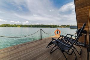 Domek na Wodzie FM - Czarna perła