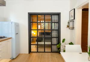 Bright & Spacious 1BD Apartment with a Charming Balcony by Flat Mаnager