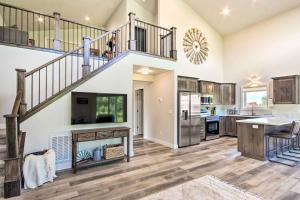 Red Lodge Home w Patio ~ 1 Mi from Downtown!