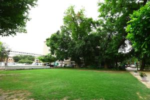 Hotel Keshav Residency - Medicity Gurugram, near Medanta Hospital