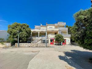 Apartments by the sea Mandre, Pag - 205 