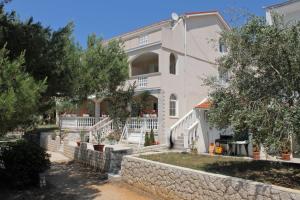 Apartments by the sea Stara Novalja, Pag - 234 