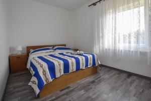 Apartments by the sea Stara Novalja, Pag - 235