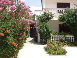 Apartments with parking space Povljana, Pag - 228