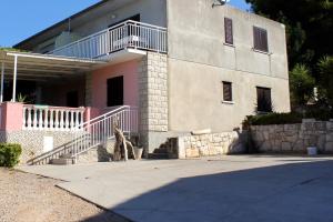 Apartments with a parking space Prizba, Korcula - 219