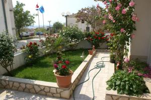 Apartments with a parking space Povljana, Pag - 233