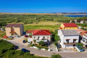 Apartments with a parking space Povljana, Pag - 232