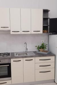 Apartments by the sea Zavalatica, Korcula - 189