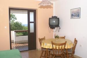 Family friendly seaside apartments Povljana, Pag - 230