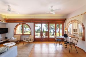Luna Villa Private Beach