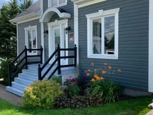 Chez-Vous au Village - Lac Frontiere