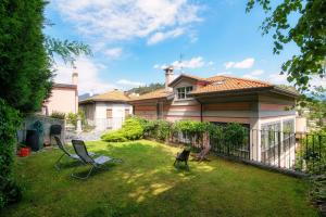 I DA Charming Penthouse - LAKE VIEW- Como- House-130 mt-2 double bedrooms and 2 double bathrooms a spacious living room-Full equipped kitchen-Private garden and terrace-Private covered parking