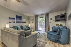 Stellar Fort Walton Retreat about 2 Mi to Beach!