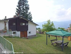 Apartamento con vistas a las montañas