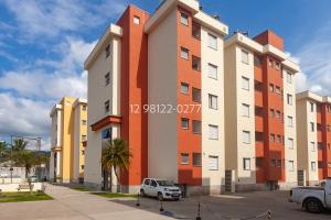 Sun Way Apartamentos com piscinas e churrasqueiras