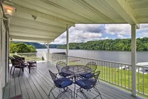 Lakefront Hiwassee Home with Private Dock and Deck! - Newbern