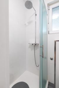 Family friendly apartments with a swimming pool Punat, Krk - 13153