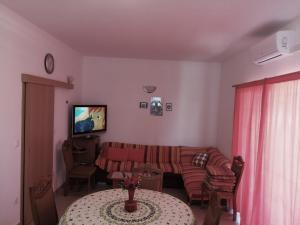 Two-Bedroom Apartment with Terrace and Sea View room in Apartments by the sea Cove Ostricka luka Rogoznica - 13709